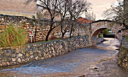 Fotos de Arcoíris y Agua en el Arroyo