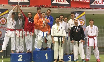 Los karatecas de Torrelaguna triunfan en Valencia