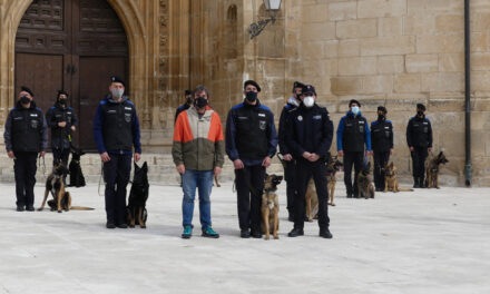 Claus, el nuevo compañero de la Policía local de Torrelaguna