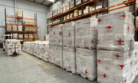 Sale el primer envío de ayuda humanitaria de Cruz Roja Española para las personas afectadas en el conflicto de Ucrania