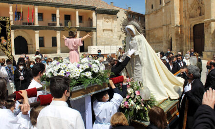 Procesión del Encuentro – Traslado de la Virgen de la Soledad