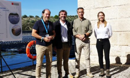 Carlos Novillo visita en Torrelaguna la primera planta fotovoltaica de la Comunidad de Madrid