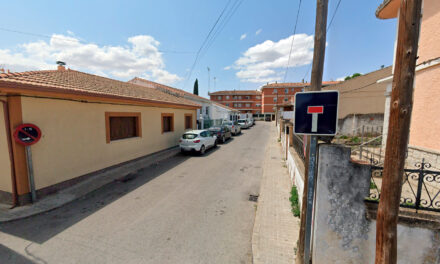 Cambio de señalización de aparcamiento en la calle Francisco de la Torre