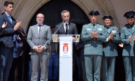 Emotivo Minuto de Silencio en honor a José Antonio Rosa