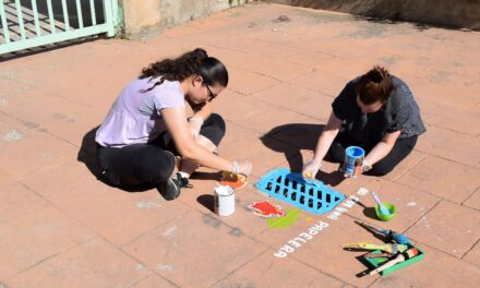 Taller familiar sobre el agua en la Escuela Infantil